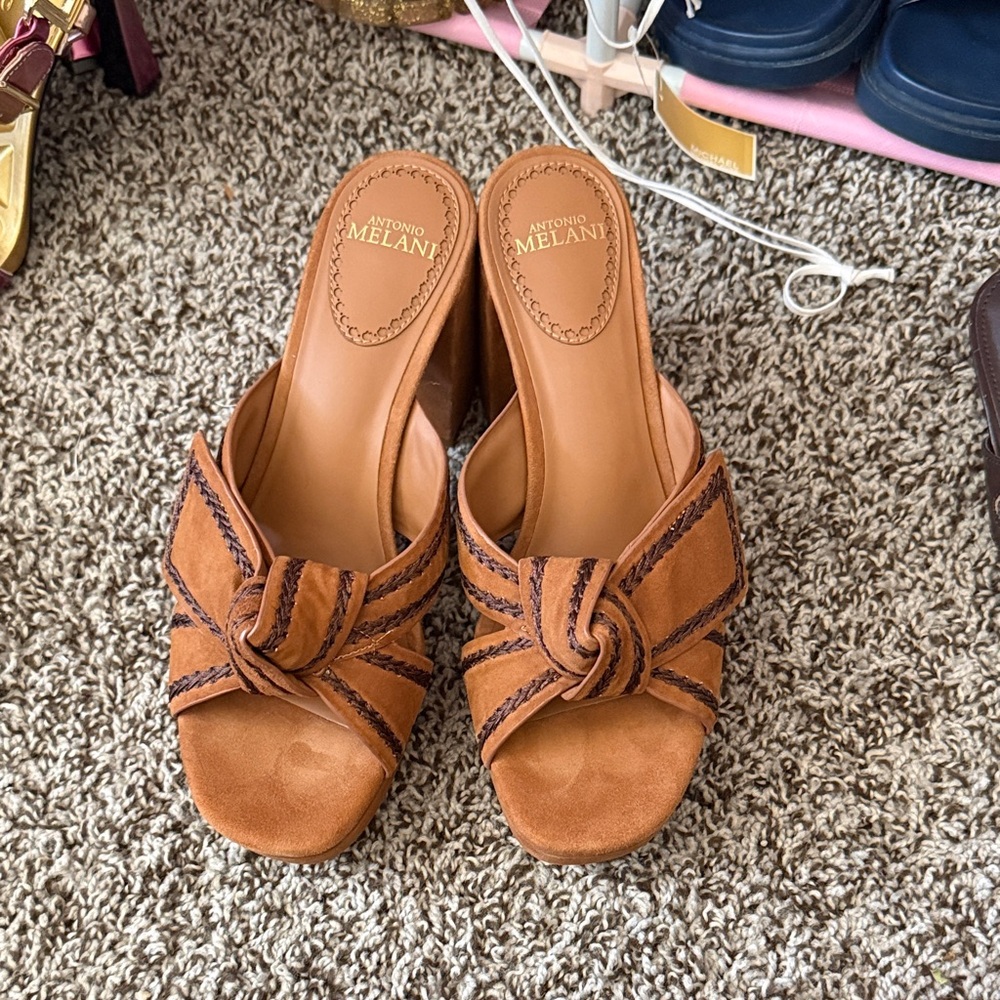ANTONIO MELANI Women's Brown Knotted Mules